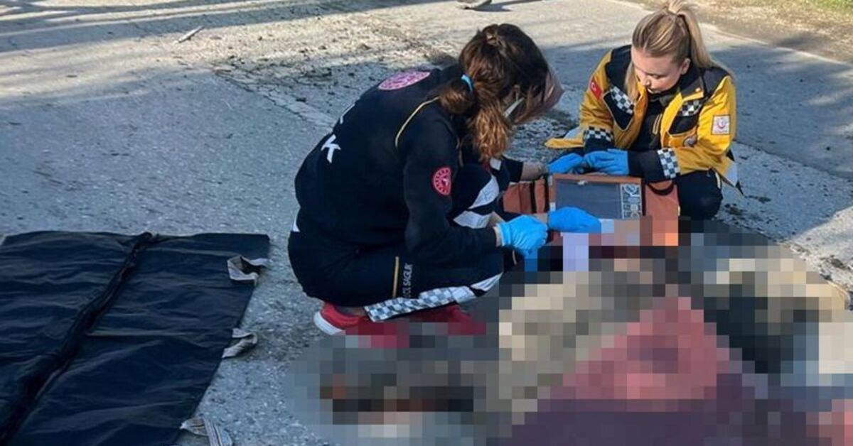 Kağıt topluyorlardı… Baba ile oğlu ayıran kaza!