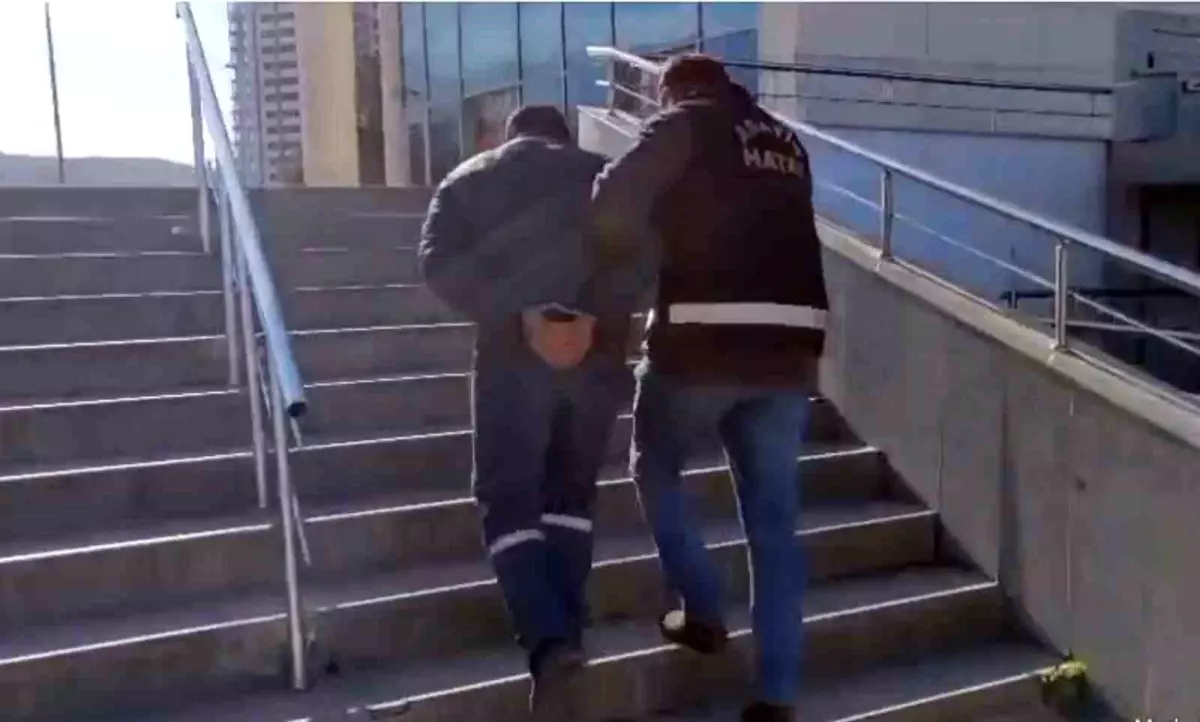 Hırsızlıkla Aranan Şahıs Tutuklandı