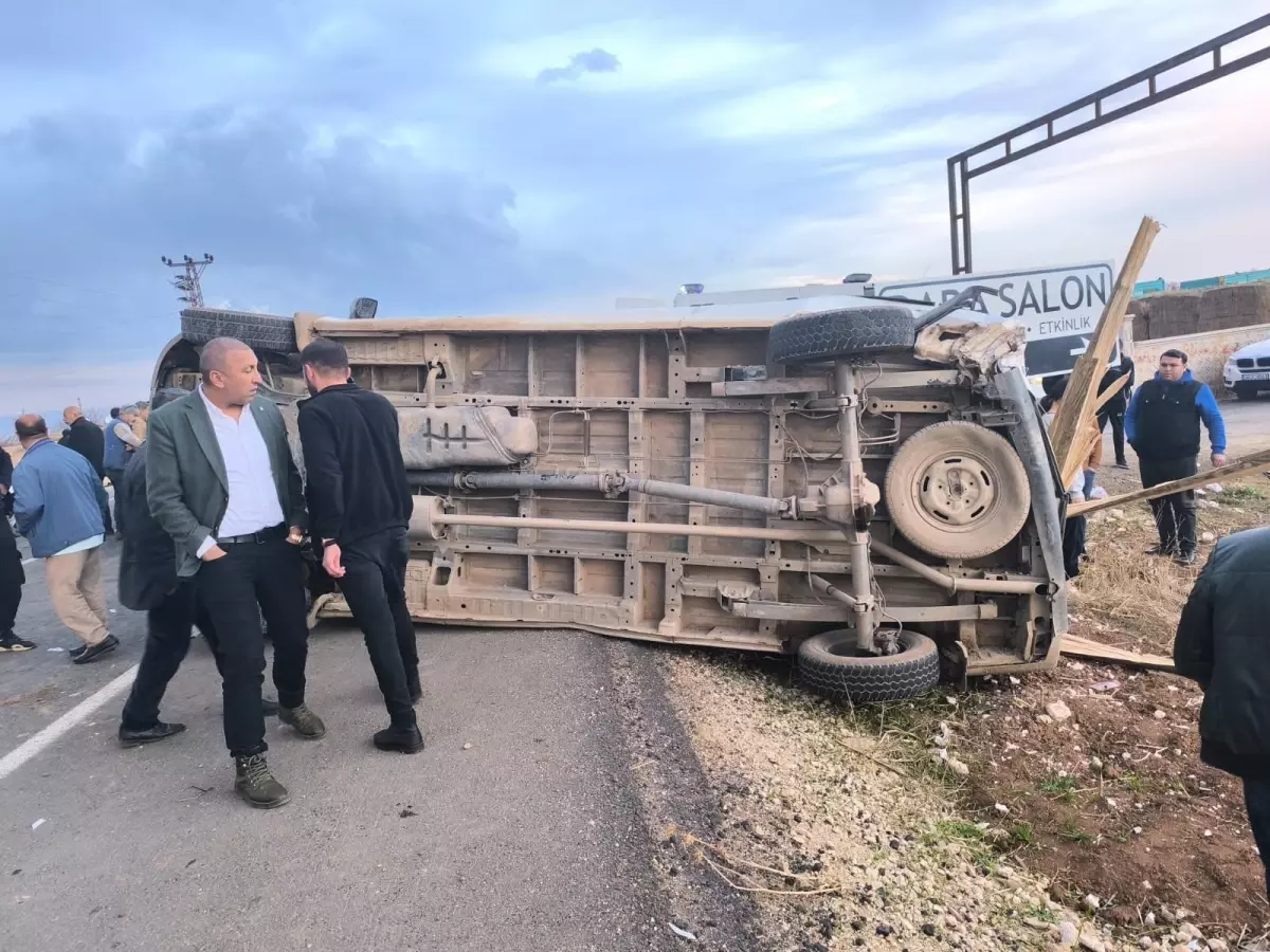 Mardin’de Öğrenci Servisi ve Cip Çarpıştı: 11 Yaralı