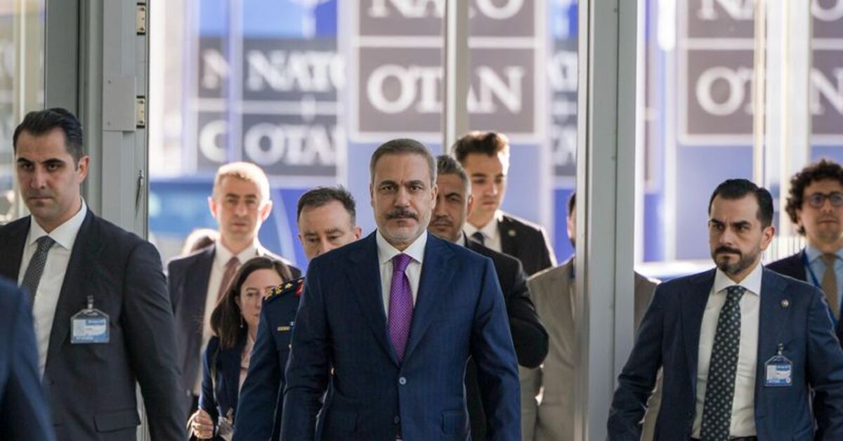 NATO Dışişleri Bakanları Toplantısı ikinci gününde devam ediyor